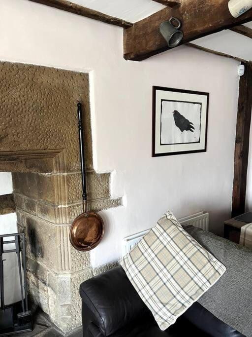 17Th Century Cottage With Hidden Garden Steeton Esterno foto
