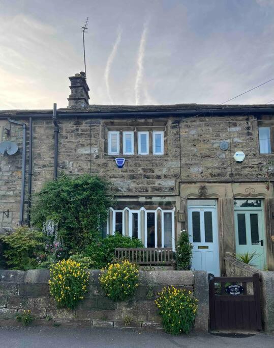 17Th Century Cottage With Hidden Garden Steeton Esterno foto